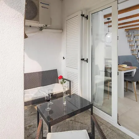Cozy In Vabriga With Kitchen Appartement Tar-Vabriga