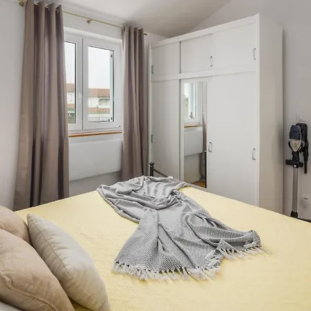 Cozy In Vabriga With Kitchen Apartment Tar-Vabriga